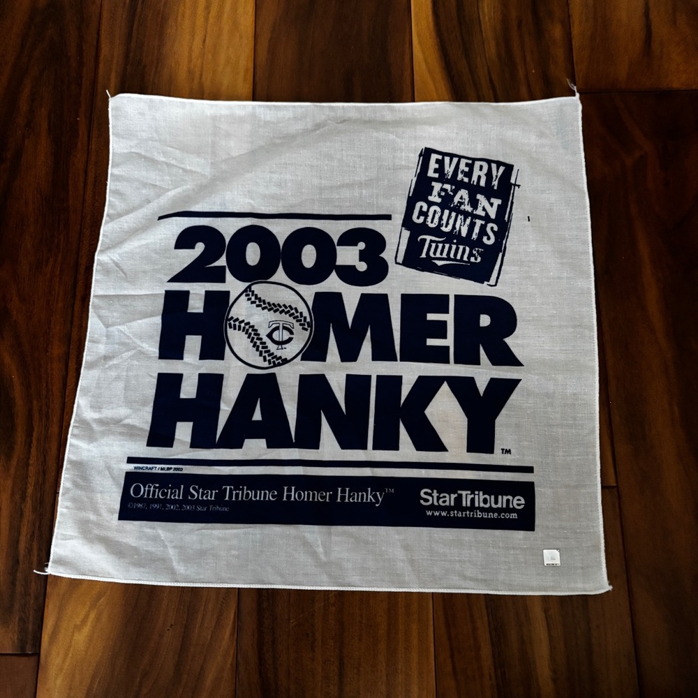 Minnesota Twins baseball Homer Hanky, 2003, NWT